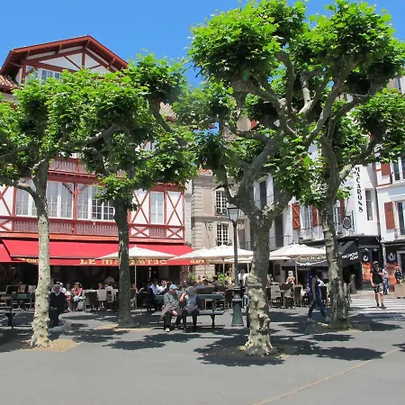 T3 Sous Les Toits, Centre Historique De St-jean-de-luz, Proche Et Commerces - Fr-1-4-681 Apartment Saint-Jean-de-Luz